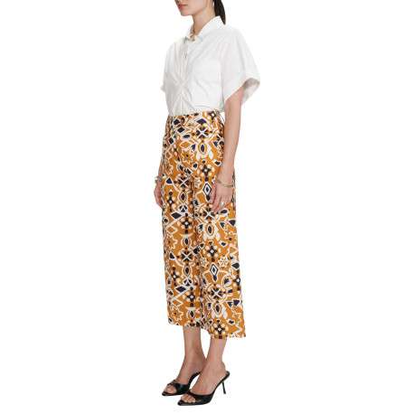 Pantalon chino orange en coton avec des motifs géométriques et une coupe flare - Image 4