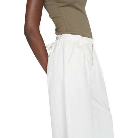 Pantalon chino en coton blanc uni à coupe large avec un bouton et un zip - Image 5