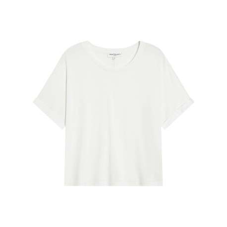 T-shirt blanc uni avec une coupe droite et des manches courtes