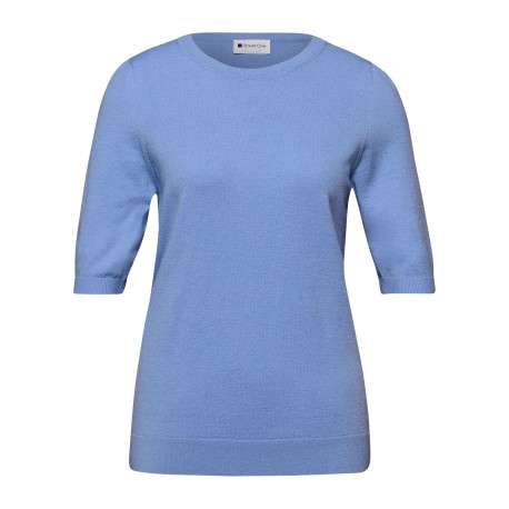 Pull bleu uni pourvu de manches courtes et d'une coupe ajustée