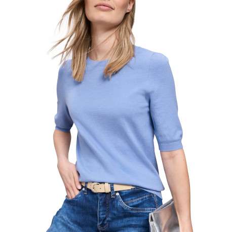 Pull bleu uni pourvu de manches courtes et d'une coupe ajustée - Image 3