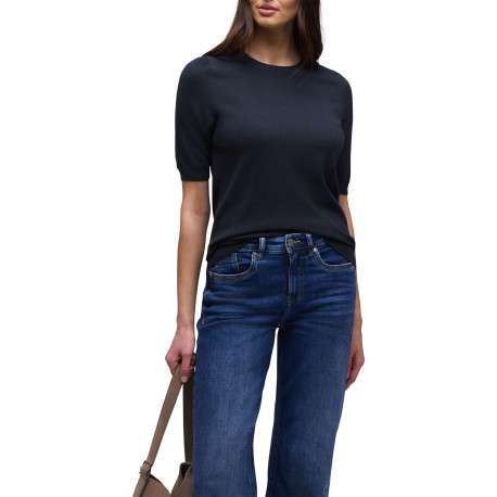 Pull marine uni pourvu de manches courtes et d'une coupe ajustée - Image 6