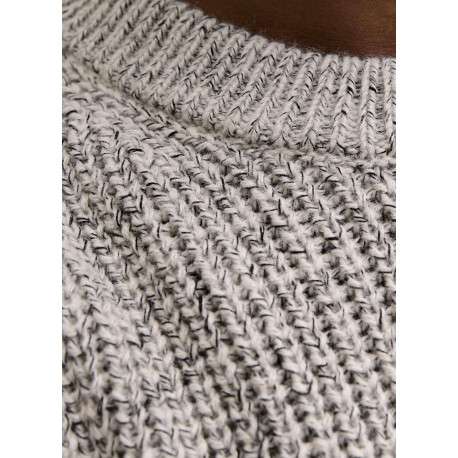 Pull beige en maille tricotée avec une coupe droite et un col rond - Image 3