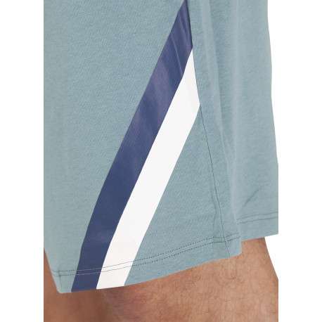 Pyjama court en coton bleu clair uni pourvu d'une coupe droite - Image 6