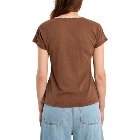 T-shirt chocolat uni pourvu d'une coupe droite et de manches courtes - Image 2