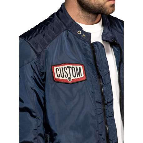 Blouson Gilmer marine à coupe droite pourvu d'un col à boutons pression - Image 3