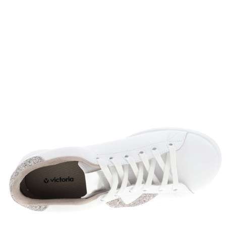 Tennis en cuir blanches avec un talon plat pourvu de lacets - Image 5