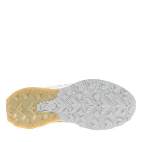 Baskets running vertes avec un talon plat et des lacets beiges - Image 5