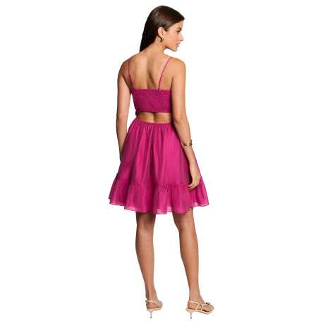 Robe courte rose unie pourvue d'une coupe évasée et d'un col en V - Image 4