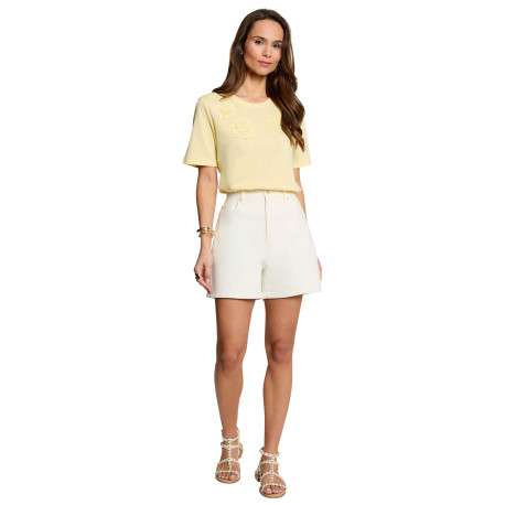 Short en coton écru uni pourvu d'une coupe droite et de multiples poches - Image 3