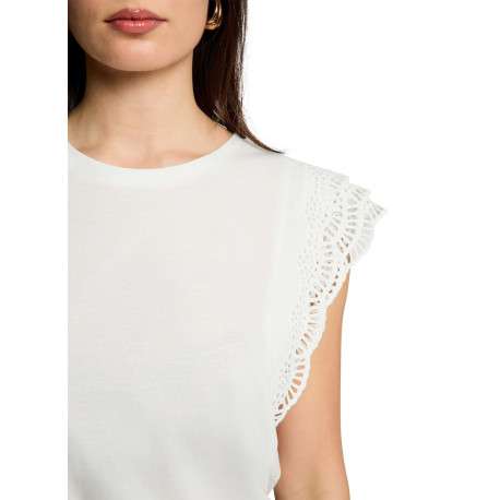 T-shirt blanc uni avec une coupe droite et des manches courtes - Image 6