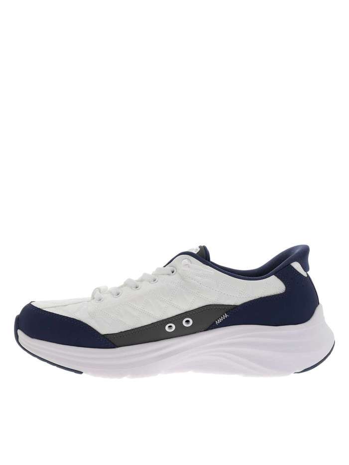 Baskets blanches avec un...