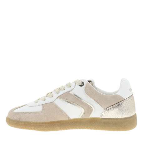 Tennis or et blanche en cuir avec un talon plat pourvu de lacets beiges