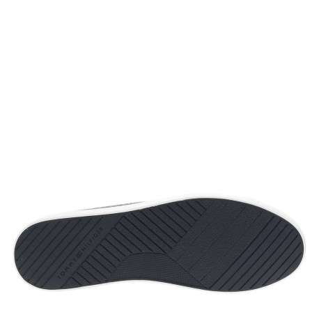 Tennis bleu marine avec un talon plat et pourvu de lacets blancs - Image 5