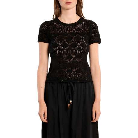 Pull noir uni pourvu d'une coupe ajustée et de manches courtes