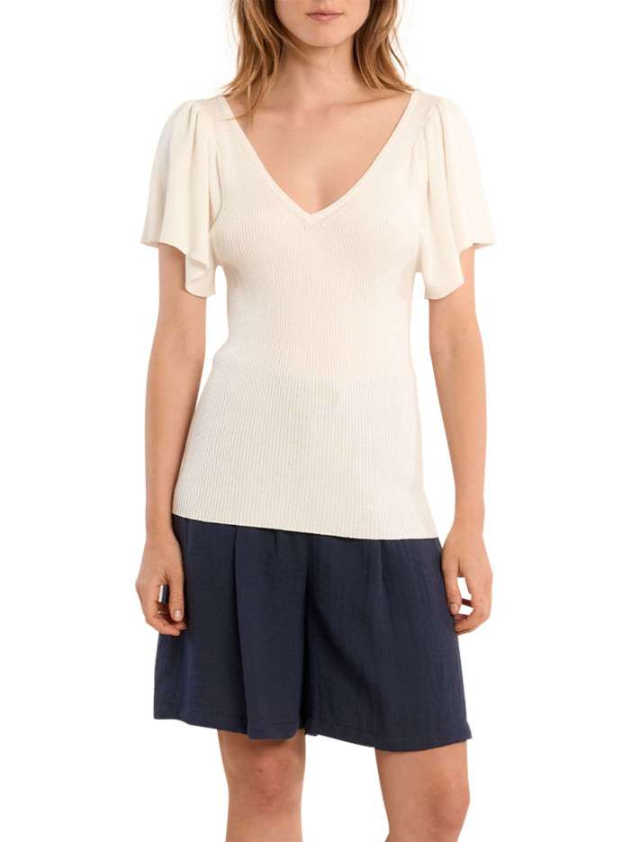 Pull blanc uni pourvu de...