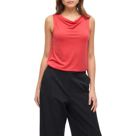 Débardeur rouge uni avec une coupe droite et un col bénitier - Image 3