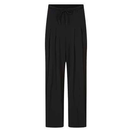 Pantalon noir uni avec une coupe bootcut et une ceinture à la taille