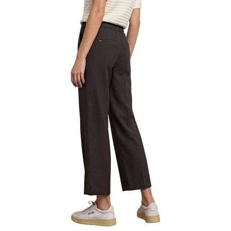 Pantalon chino chocolat uni avec une coupe bootcut muni d'un zip et d'un bouton - Image 4