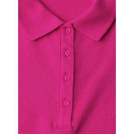 Polo en coton biologique fuchsia uni avec une coupe droite et un col à revers - Image 2