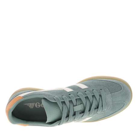 Tennis vertes en cuir nubuck avec un talon plat et des lacets - Image 4