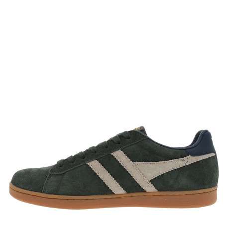 Tennis kaki en cuir nubuck avec un talon plat et des lacets