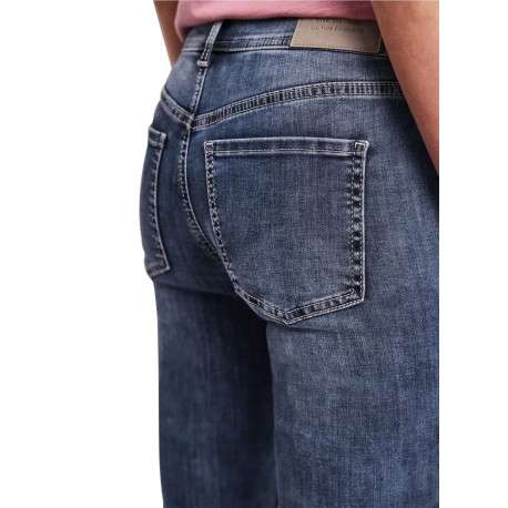 Pantalon en coton mélangé indigo uni pourvu d'une coupe slim - Image 7