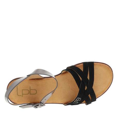 Nu-pieds noirs avec un talon compensé bas et une boucle à ardillon - Image 4