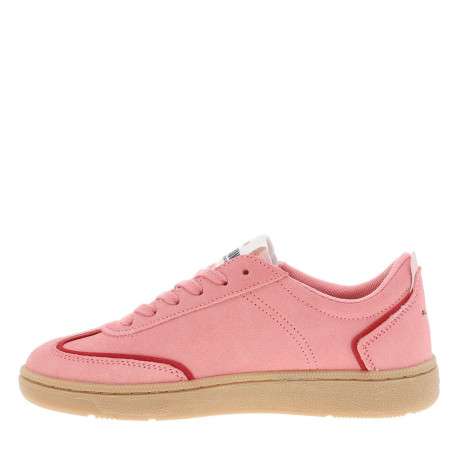 Tennis en cuir roses à semelle plate avec une fermeture à lacets
