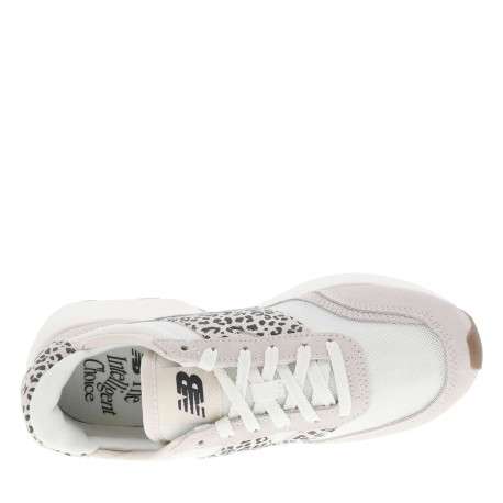 Baskets en cuir léopard et écrues avec un talon plat et des lacets - Image 4