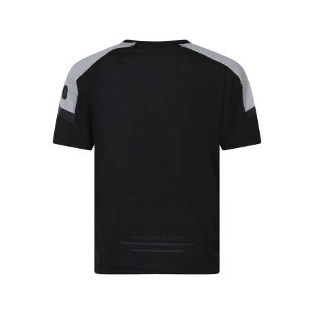 T-shirt technique noir uni pourvu de manches courtes et d'un col rond - Image 2