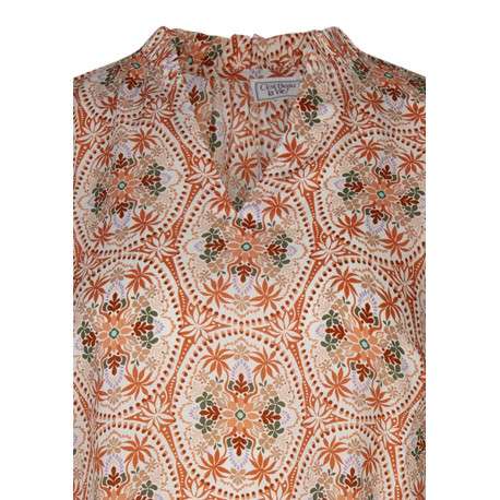 Blouse écrue florale pourvue d'une coupe droite et des manches courtes - Image 3