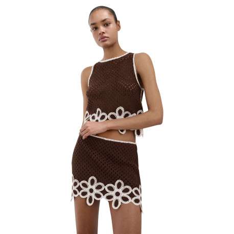 Jupe courte marron unie pourvue d'une coupe droite et d'une taille mi-haute - Image 5