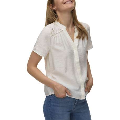 Chemisier blanc uni pourvu de détails en dentelle sur les épaules - Image 2