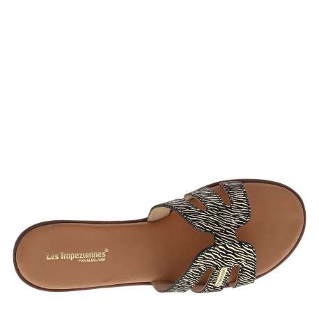 Mules en cuir noires à semelle plate avec un effet zébré doré à l'avant - Image 4