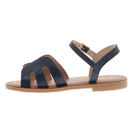 Nu-pieds bleus en cuir avec un talon plat et une boucle à ardillon