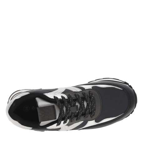 Baskets running noires avec bandes argentées à talon compensé bas - Image 4