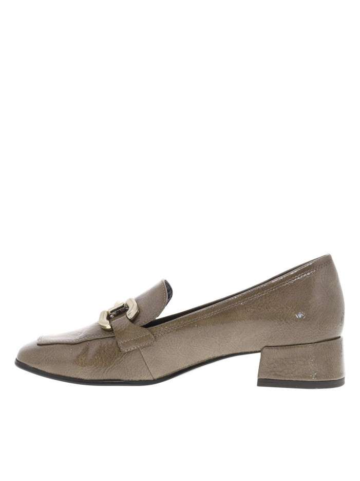 Mocassins taupes vernis...