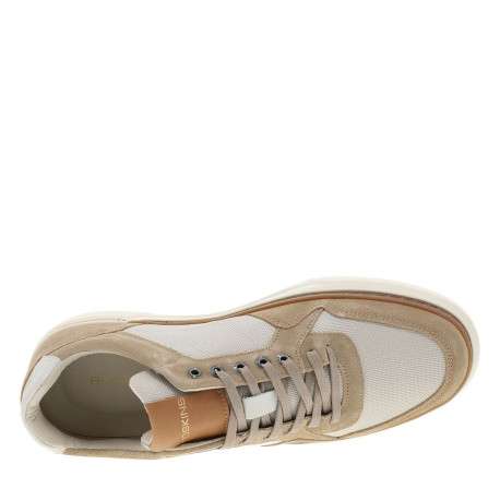 Tennis beiges et marron en cuir avec un talon plat et des lacets - Image 4