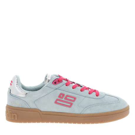 Tennis en cuir bleues à talon plat avec des lacets et un logo rose - Image 2