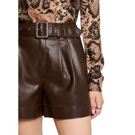Short en simili cuir marron uni à coupe droite avec une ceinture - Image 3