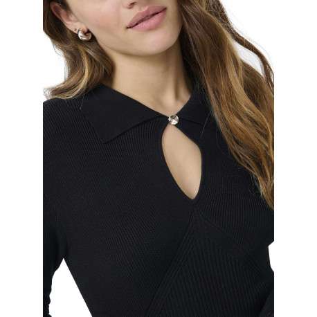 Pull noir en maille côtelée avec une coupe ajustée et un col à revers - Image 6