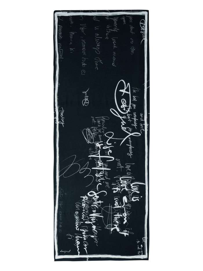 Foulard noir avec des...