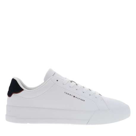 Tennis en cuir blanches avec semelle à talon plat et contrefort contrasté