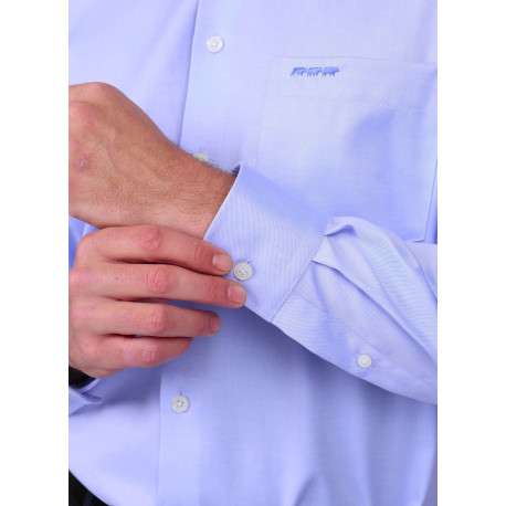 Chemise en coton bleu ciel unie avec une coupe droite et un col à revers - Image 3
