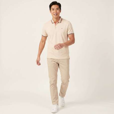 Polo en coton biologique corail uni avec une coupe slim et un col à revers - Image 4