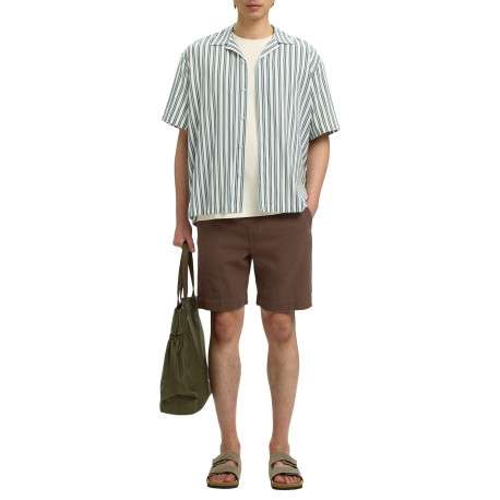 Chemise vert uni avec une coupe droite et des manches courtes - Image 3