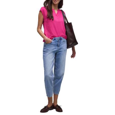 T-shirt fuchsia uni avec une coupe droite et un col tunisien - Image 3