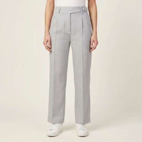Pantalon chino gris clair uni avec une coupe droite et de multiples poches - Image 4