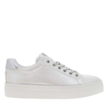 Tennis argent à talon compensé avec des lacets ronds pailletés - Image 2